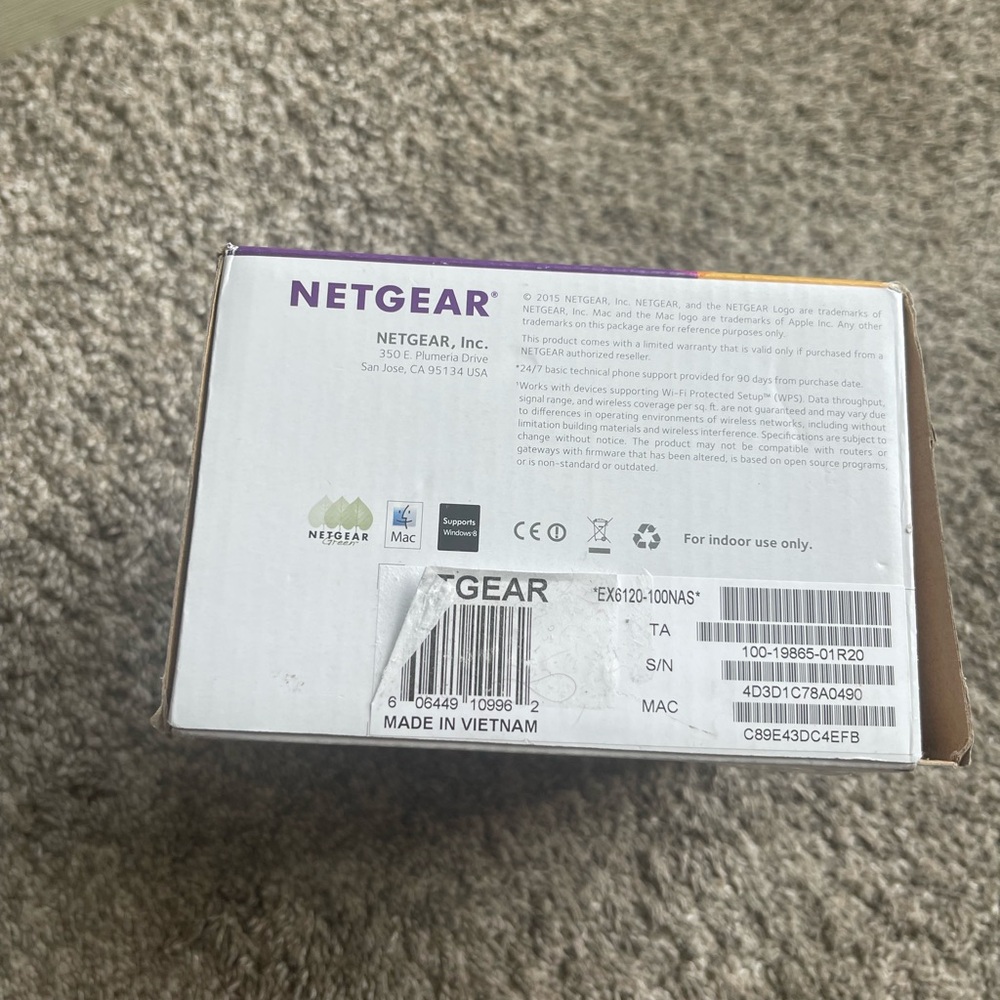 NETGEAR AC1200 WiFi Range Extender - Picture 5 of 7